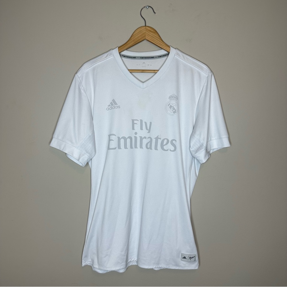Adidas Real Madrid Parley Alternate Soccer Jersey size L